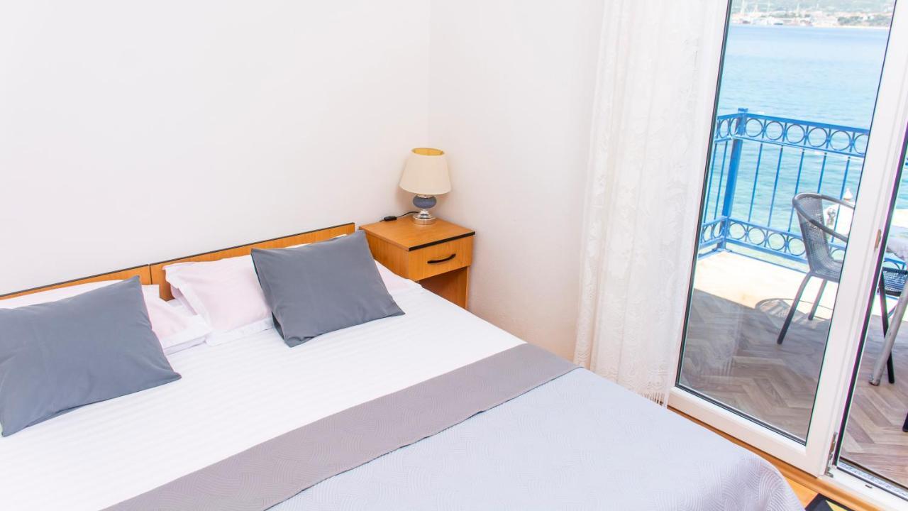 Planikovica Apartments Trogir Exterior photo